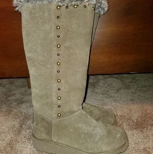 Winter boots
